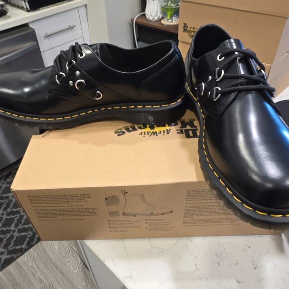 Dr Martens 1461 3-Eye Hardware Oxford Shoes Black Leather Men Size 12 NEW - Picture 3 of 9